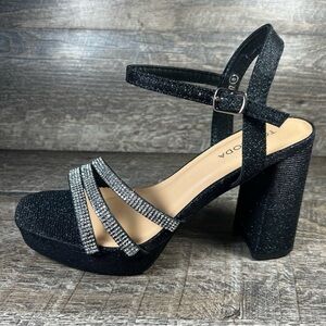 WOMEN'S ANKLE STRAP HEEL ( FINN-97)